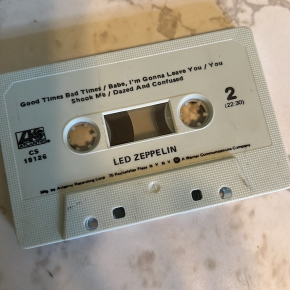 Led Zeppelin cassette tapes lot of 2 vintage tapes - Picture 8 of 16